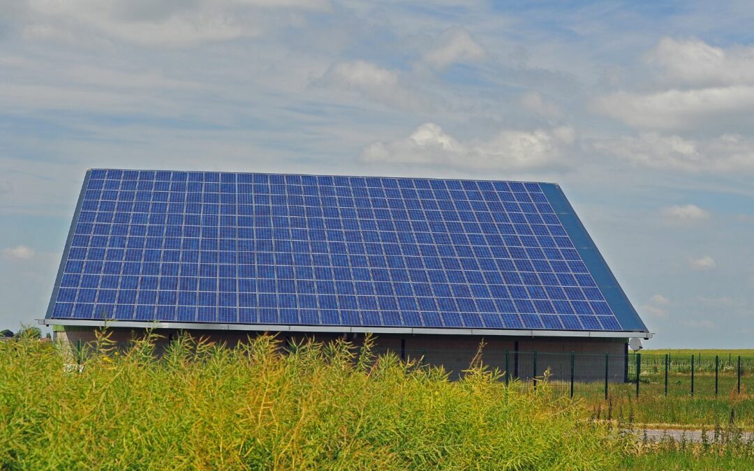 Installer des panneaux solaires chez soi : guide pratique