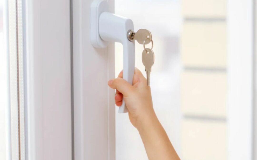 Sécuriser une porte-fenêtre : serrures et astuces